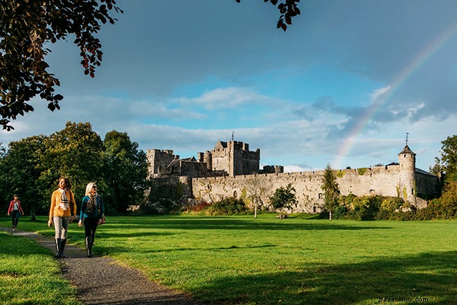 Castle-Hop melalui Timur Kuno Irlandia 